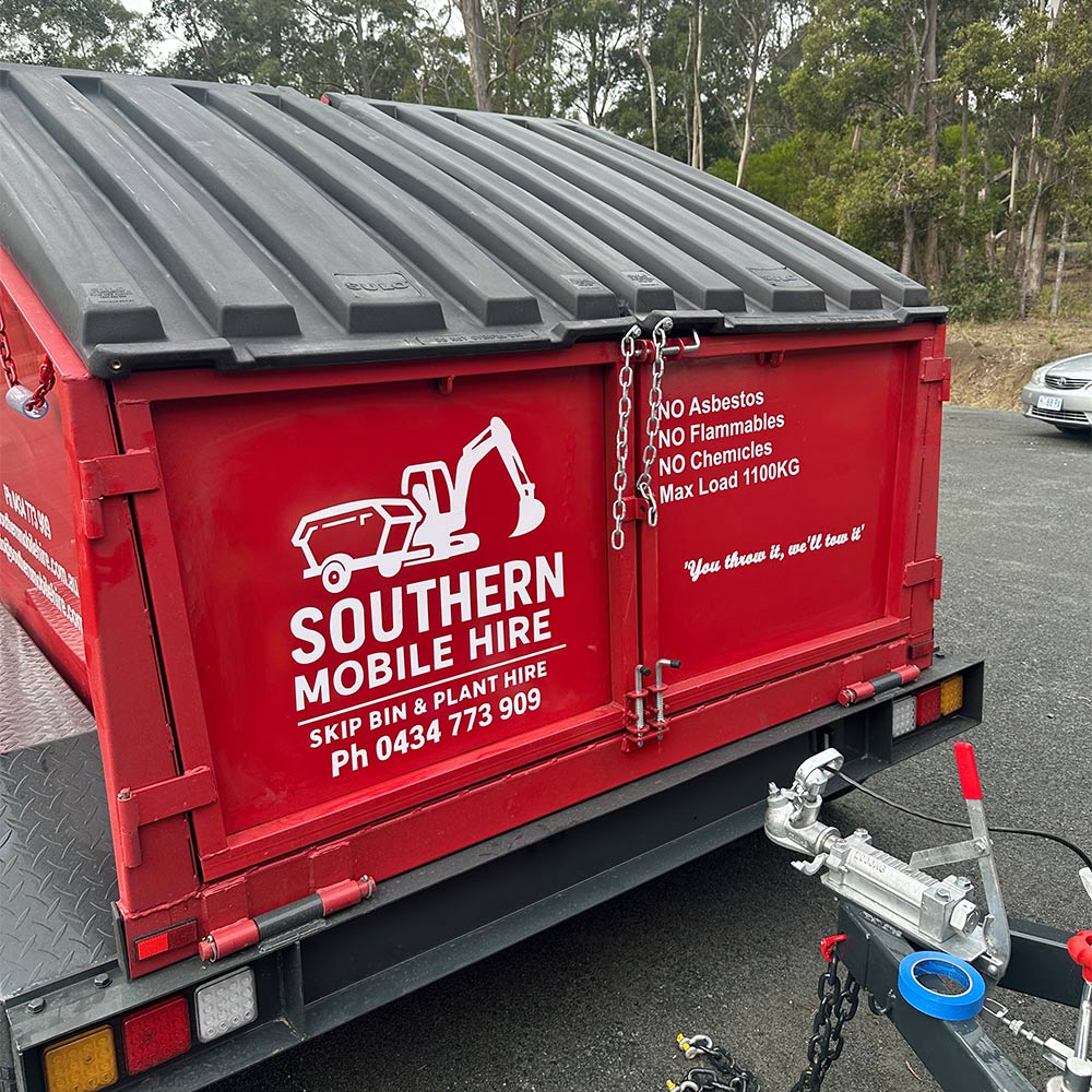 Mobile skip bin for hire in Kingston and surrounds, Tasmania