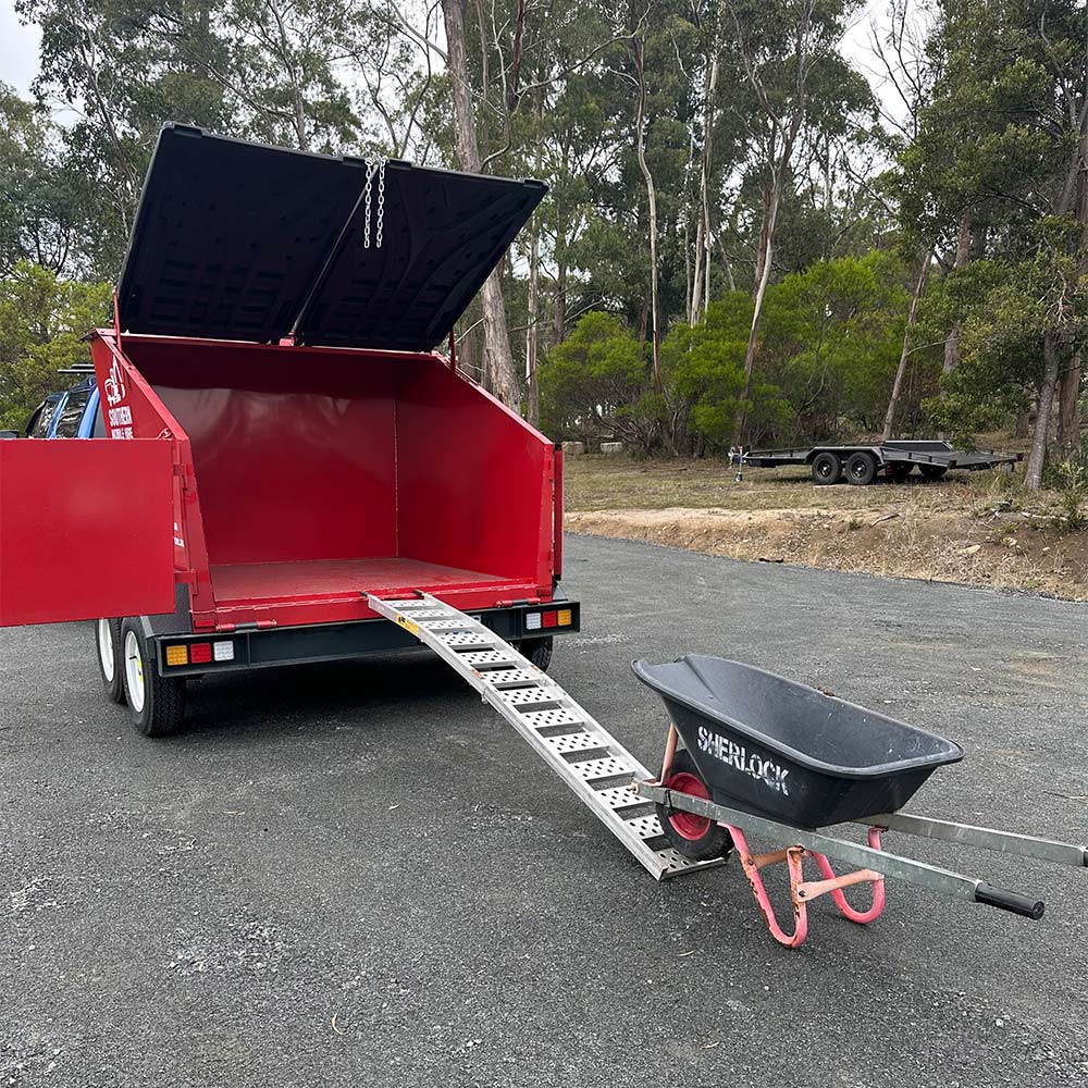Mobile skip bin for hire in Kingston and surrounds, Tasmania