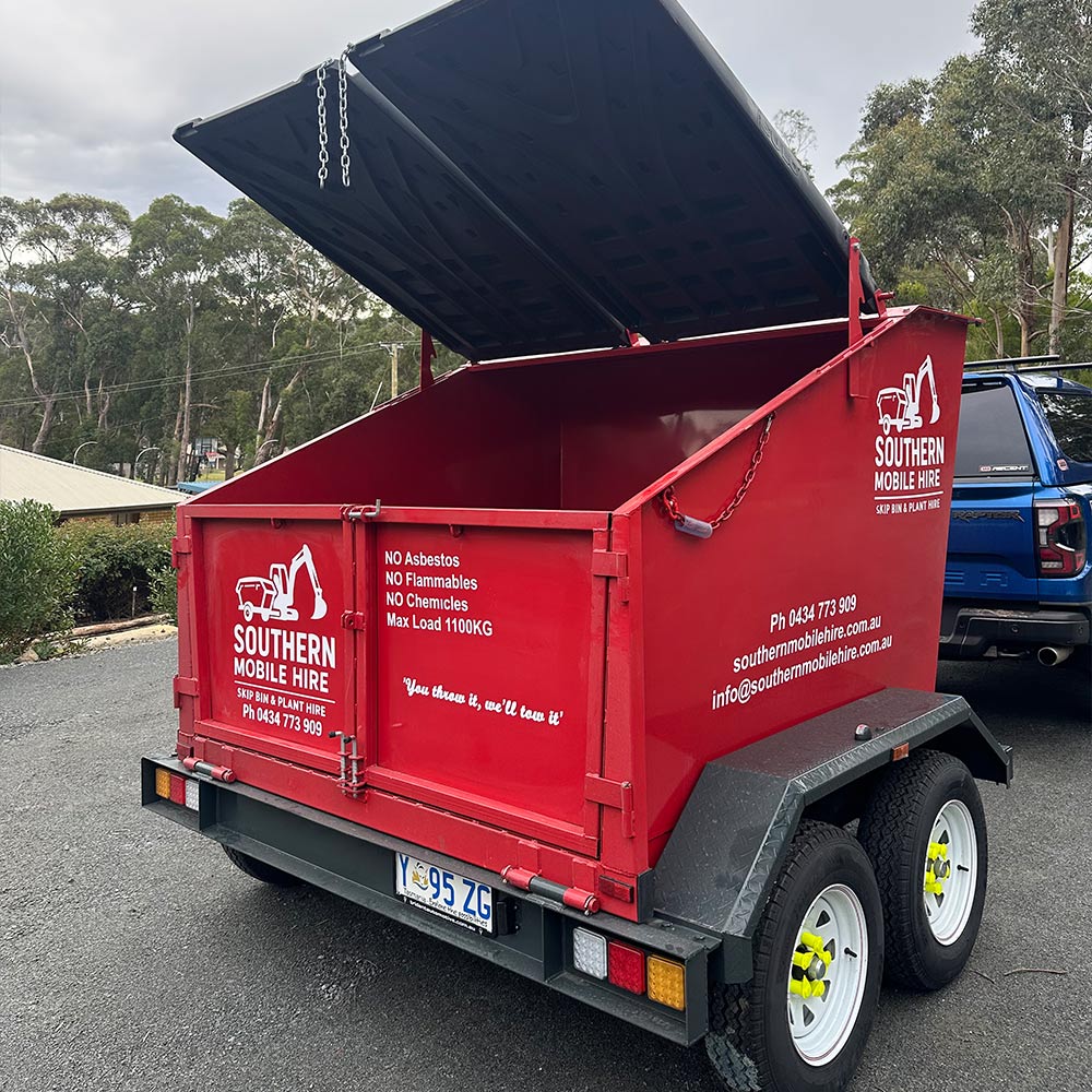 Mobile skip bin for hire in Kingston and surrounds, Tasmania