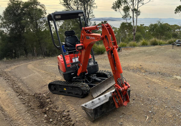 Mini excavator hire Hobart