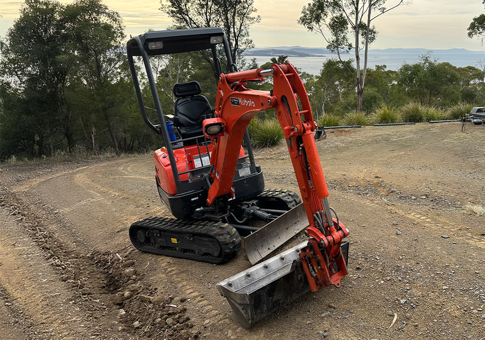 Mini excavator for hire in Kingston and surrounds, Tasmania
