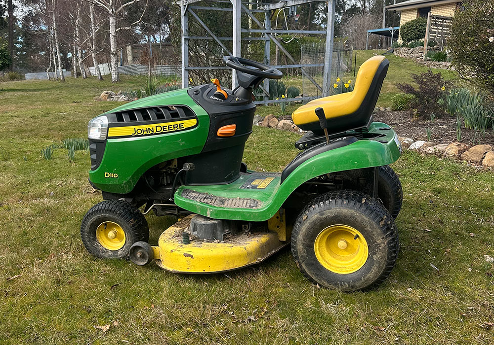 Ride on slasher for hire in Kingston and surrounds, Tasmania